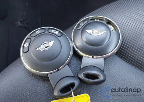 2013 Mini Roadster Cooper из США, поврежденный, VIN WMWSY1C55DT311925